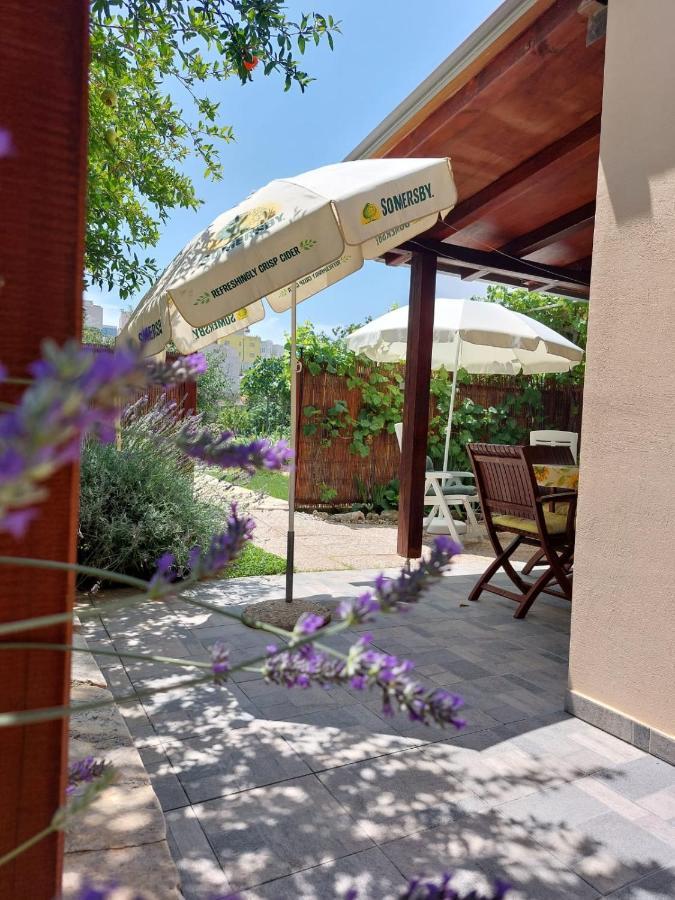 Apartment Taja, Cijela Kuca I Vrt Samo Za Vas สปลิท ภายนอก รูปภาพ