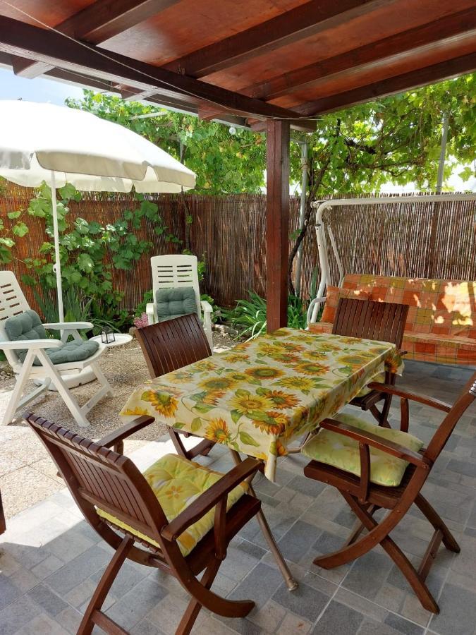 Apartment Taja, Cijela Kuca I Vrt Samo Za Vas สปลิท ภายนอก รูปภาพ